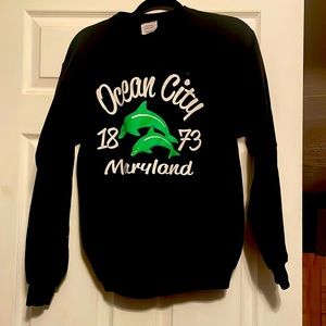 Small Black Crew Neck Ocean City Sweatshirt